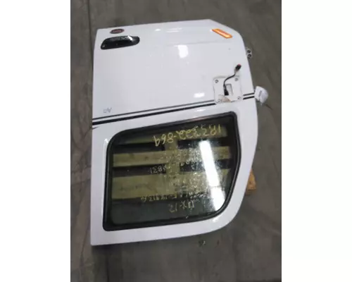 PETERBILT 579 2013-2026 DOOR ASSEMBLY, FRONT