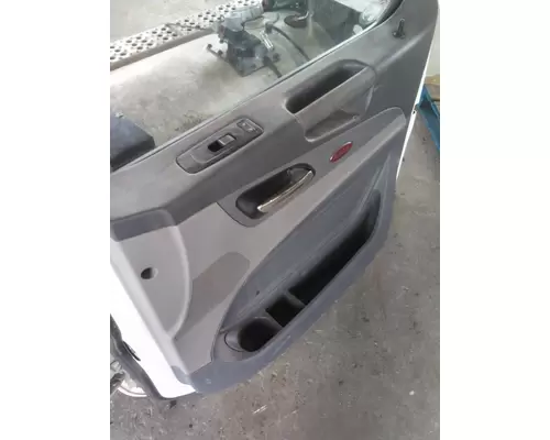 PETERBILT 579 2013-2026 DOOR ASSEMBLY, FRONT