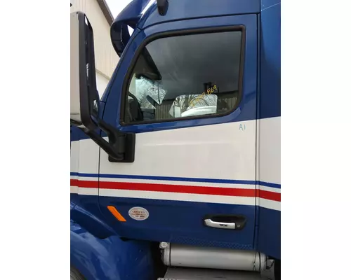 PETERBILT 579 2013-2026 DOOR ASSEMBLY, FRONT