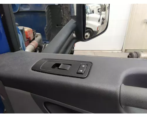 PETERBILT 579 2013-2026 DOOR ASSEMBLY, FRONT