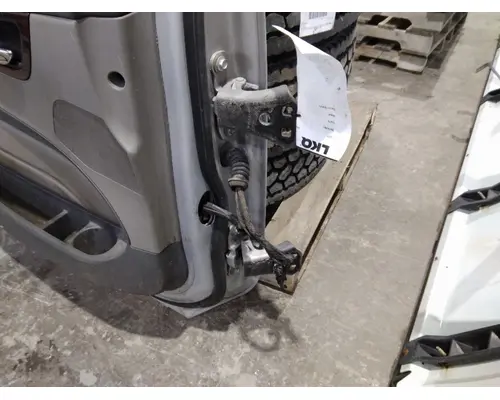PETERBILT 579 2013-2026 DOOR ASSEMBLY, FRONT