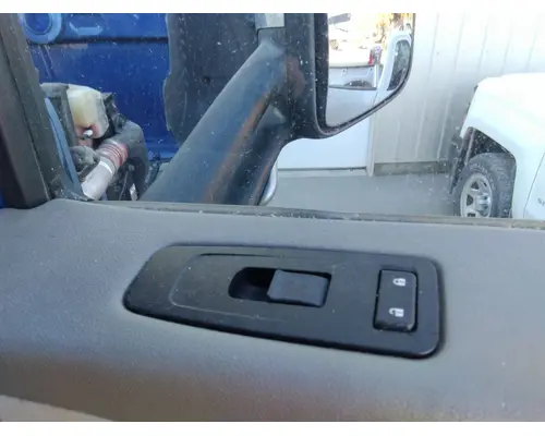 PETERBILT 579 2013-2026 DOOR ASSEMBLY, FRONT