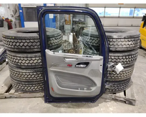 PETERBILT 579 2013-2026 DOOR ASSEMBLY, FRONT