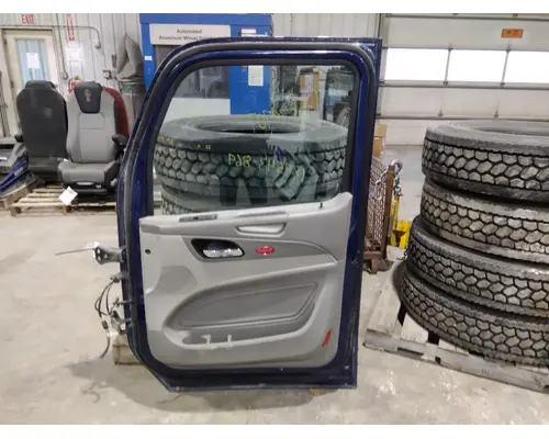PETERBILT 579 2013-2026 DOOR ASSEMBLY, FRONT