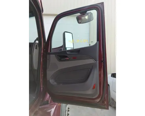 PETERBILT 579 2013-2026 DOOR ASSEMBLY, FRONT