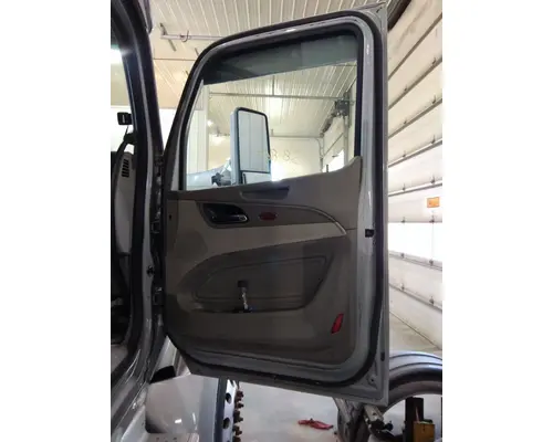 PETERBILT 579 2013-2026 DOOR ASSEMBLY, FRONT