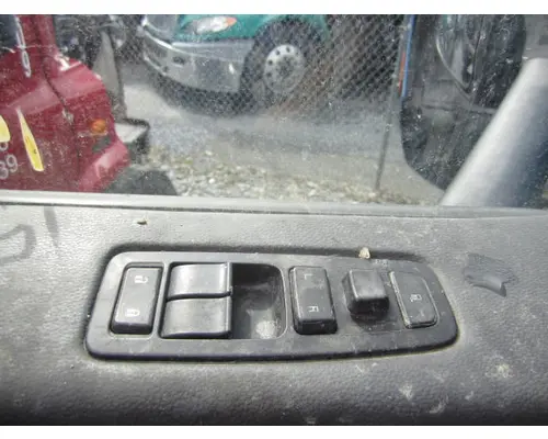 PETERBILT 579 2013-2026 DOOR ASSEMBLY, FRONT