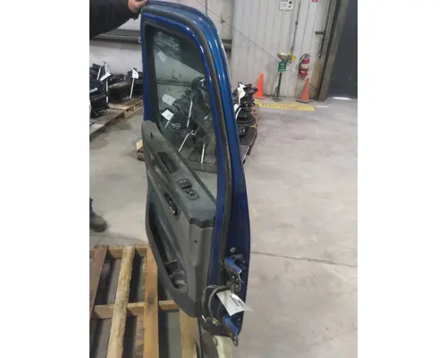 PETERBILT 579 2013-2026 DOOR ASSEMBLY, FRONT