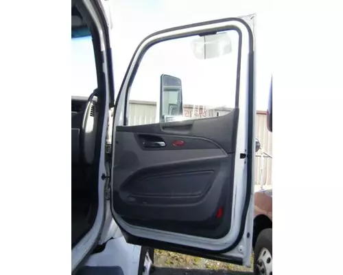 PETERBILT 579 2013-2026 DOOR ASSEMBLY, FRONT