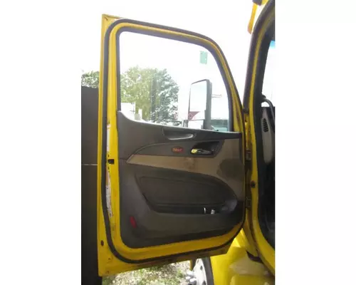 PETERBILT 579 2013-2026 DOOR ASSEMBLY, FRONT