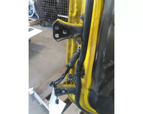 PETERBILT 579 2013-2026 DOOR ASSEMBLY, FRONT