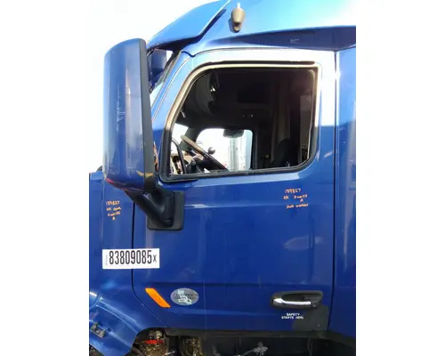 PETERBILT 579 2013-2026 DOOR ASSEMBLY, FRONT