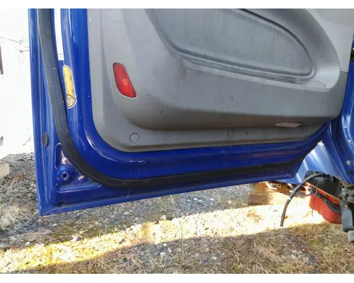 PETERBILT 579 2013-2026 DOOR ASSEMBLY, FRONT