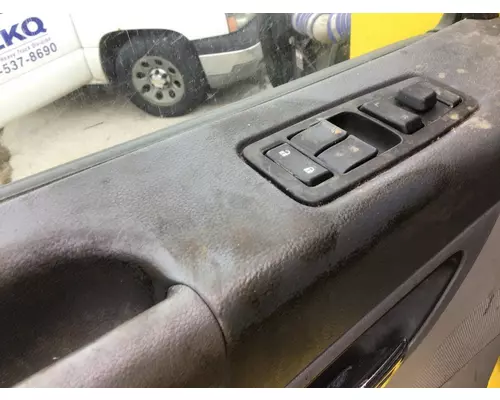 PETERBILT 579 2013-2026 DOOR ASSEMBLY, FRONT