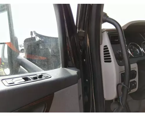 PETERBILT 579 2013-2026 DOOR ASSEMBLY, FRONT