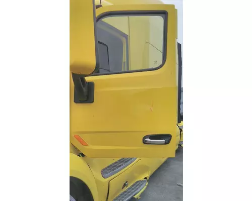 PETERBILT 579 2013-2026 DOOR ASSEMBLY, FRONT