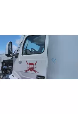 PETERBILT 579 2013-2026 DOOR ASSEMBLY, FRONT