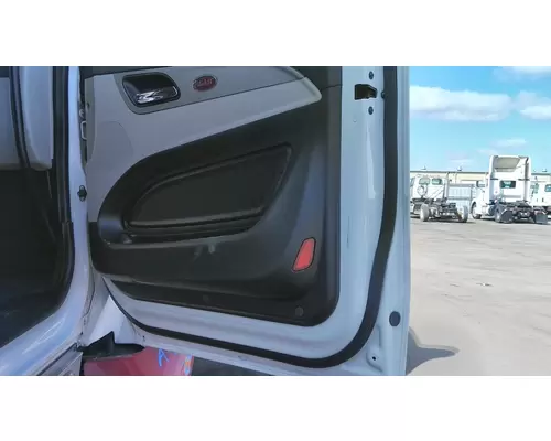 PETERBILT 579 2013-2026 DOOR ASSEMBLY, FRONT
