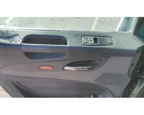 PETERBILT 579 2013-2026 DOOR ASSEMBLY, FRONT