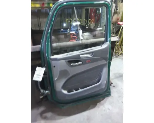 PETERBILT 579 2013-2026 DOOR ASSEMBLY, FRONT
