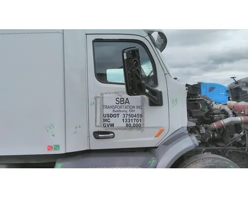 PETERBILT 579 2013-2026 DOOR ASSEMBLY, FRONT