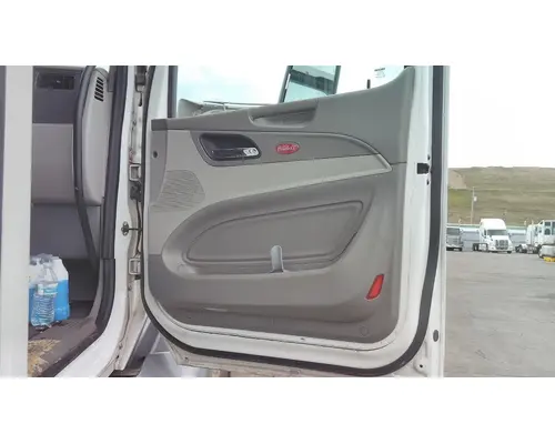 PETERBILT 579 2013-2026 DOOR ASSEMBLY, FRONT