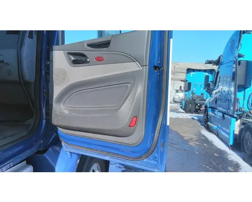 PETERBILT 579 2013-2026 DOOR ASSEMBLY, FRONT