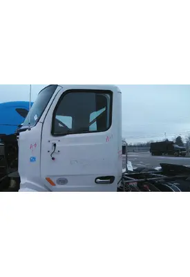 PETERBILT 579 2013-2026 DOOR ASSEMBLY, FRONT