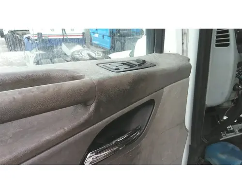 PETERBILT 579 2013-2026 DOOR ASSEMBLY, FRONT