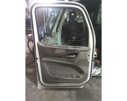 PETERBILT 579 2013-2026 DOOR ASSEMBLY, FRONT