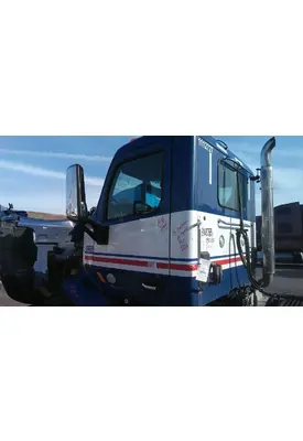 PETERBILT 579 2013-2026 DOOR ASSEMBLY, FRONT