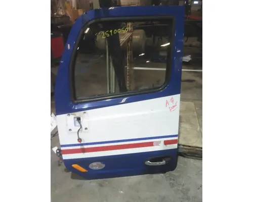 PETERBILT 579 2013-2026 DOOR ASSEMBLY, FRONT