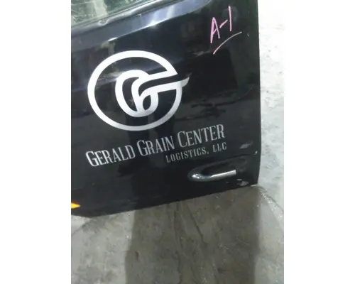 PETERBILT 579 2013-2026 DOOR ASSEMBLY, FRONT