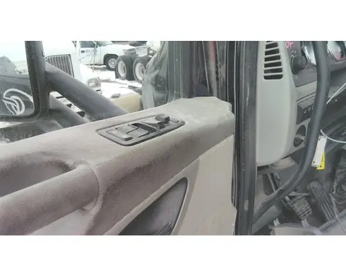 PETERBILT 579 2013-2026 DOOR ASSEMBLY, FRONT