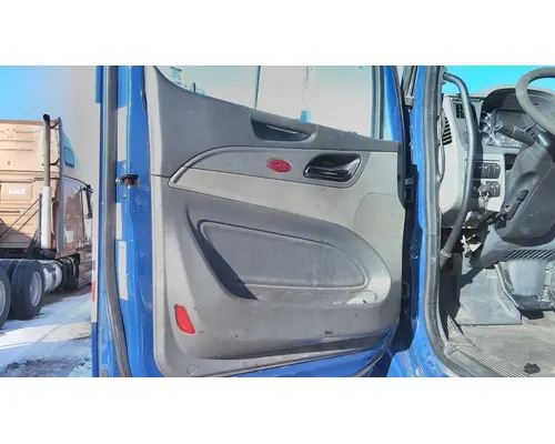 PETERBILT 579 2013-2026 DOOR ASSEMBLY, FRONT