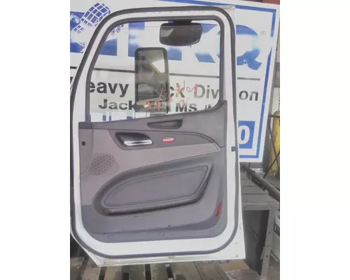 PETERBILT 579 2013-2026 DOOR ASSEMBLY, FRONT