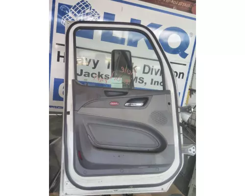 PETERBILT 579 2013-2026 DOOR ASSEMBLY, FRONT