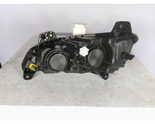PETERBILT 579 2022-2025 HEADLAMP ASSEMBLY