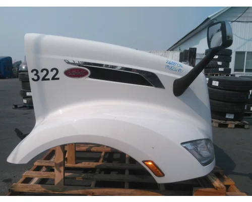 PETERBILT 579 2022-2025 HOOD