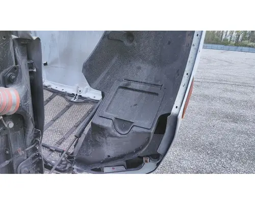 PETERBILT 579 2022-2025 HOOD