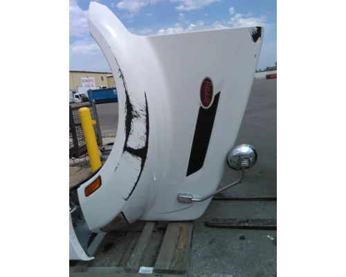 PETERBILT 579 2022-2025 HOOD