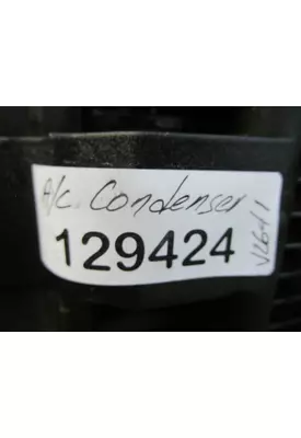 PETERBILT 579_40702 A/C Condenser