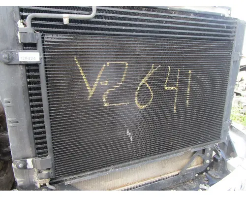 PETERBILT 579_40702 AC Condenser