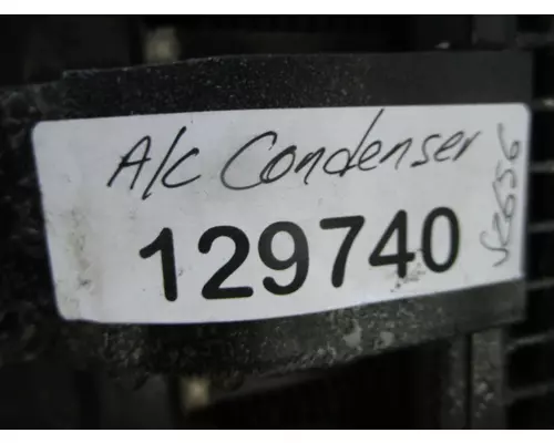 PETERBILT 579_40702 AC Condenser