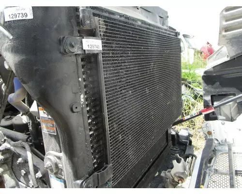 PETERBILT 579_40702 AC Condenser