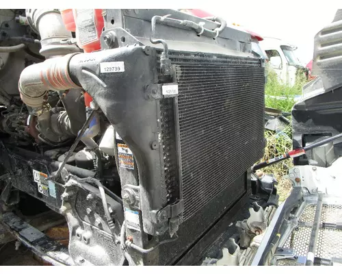 PETERBILT 579_40702 AC Condenser