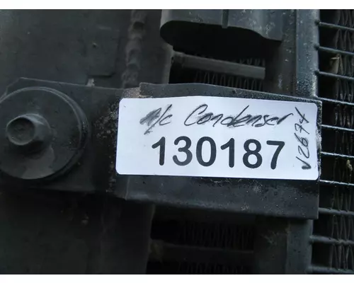 PETERBILT 579_40702 AC Condenser