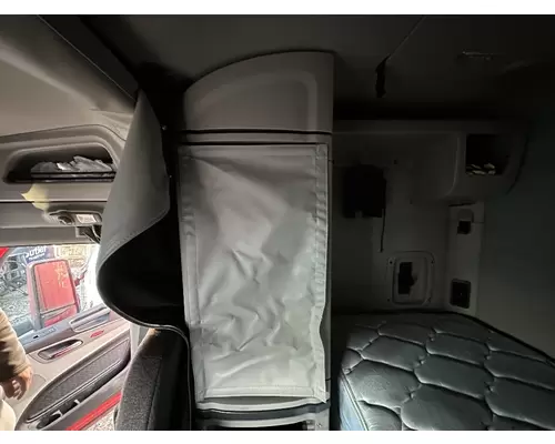 PETERBILT 579 NEXT GEN Sleeper Cabinet, Passenger Side