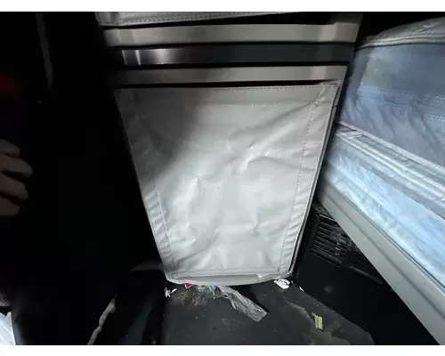 PETERBILT 579 NEXT GEN Sleeper Cabinet, Passenger Side