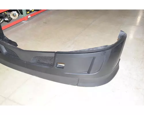 PETERBILT 579 Next Gen Bumper Assembly, Front
